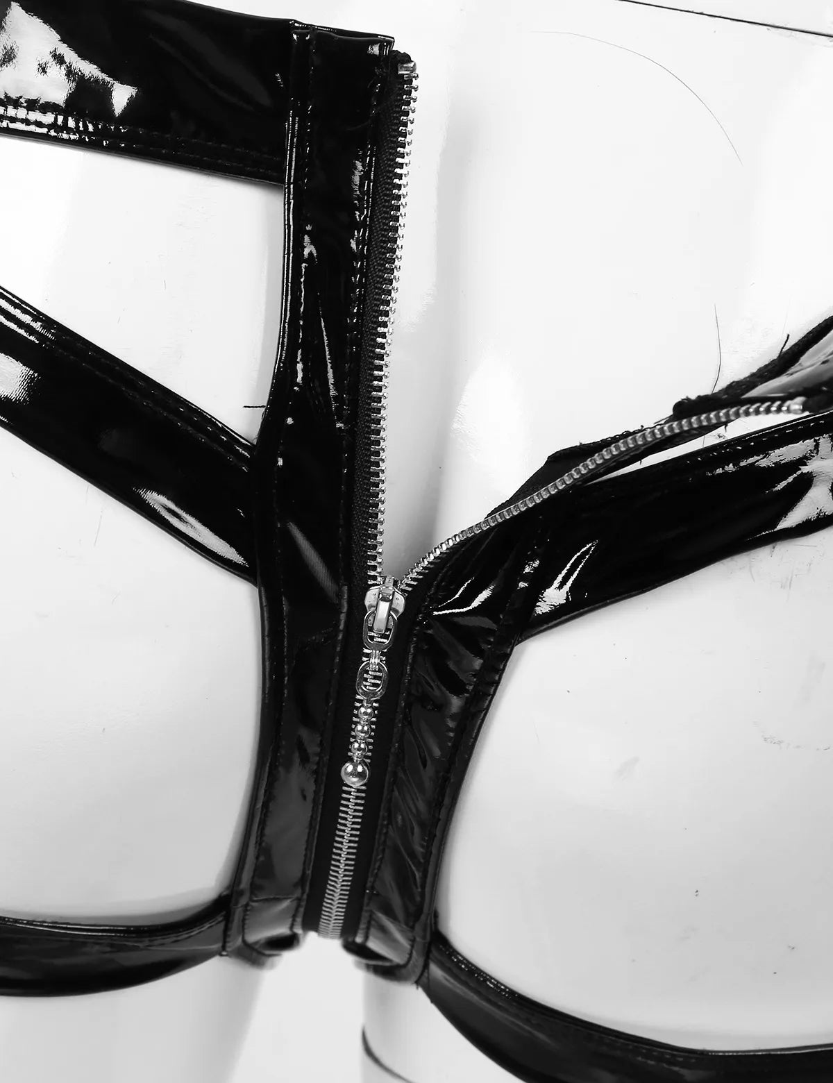 Sissy Men‘s Thong Shiny Patent Leather Panties Sexy Low Rise Bulge Pouch Jockstrap Gay Underwear Zipper Crotch Briefs Underpants
